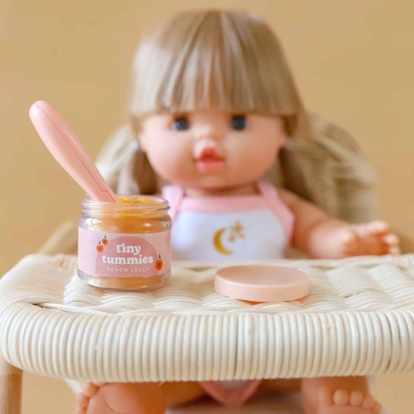 Tiny tummies Magic peach jelly Food jar and spoon