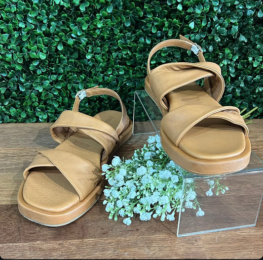 Luna Sole Courtney Sandals - Tan